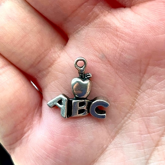 Retired James Avery 1st design of “ABC Apple” Sterling Silver Bracelet Charm - Picture 2 of 4